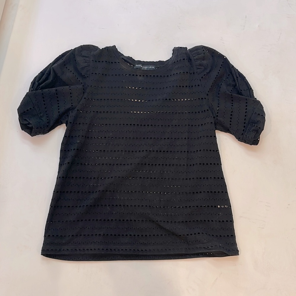 Black size small generator love top